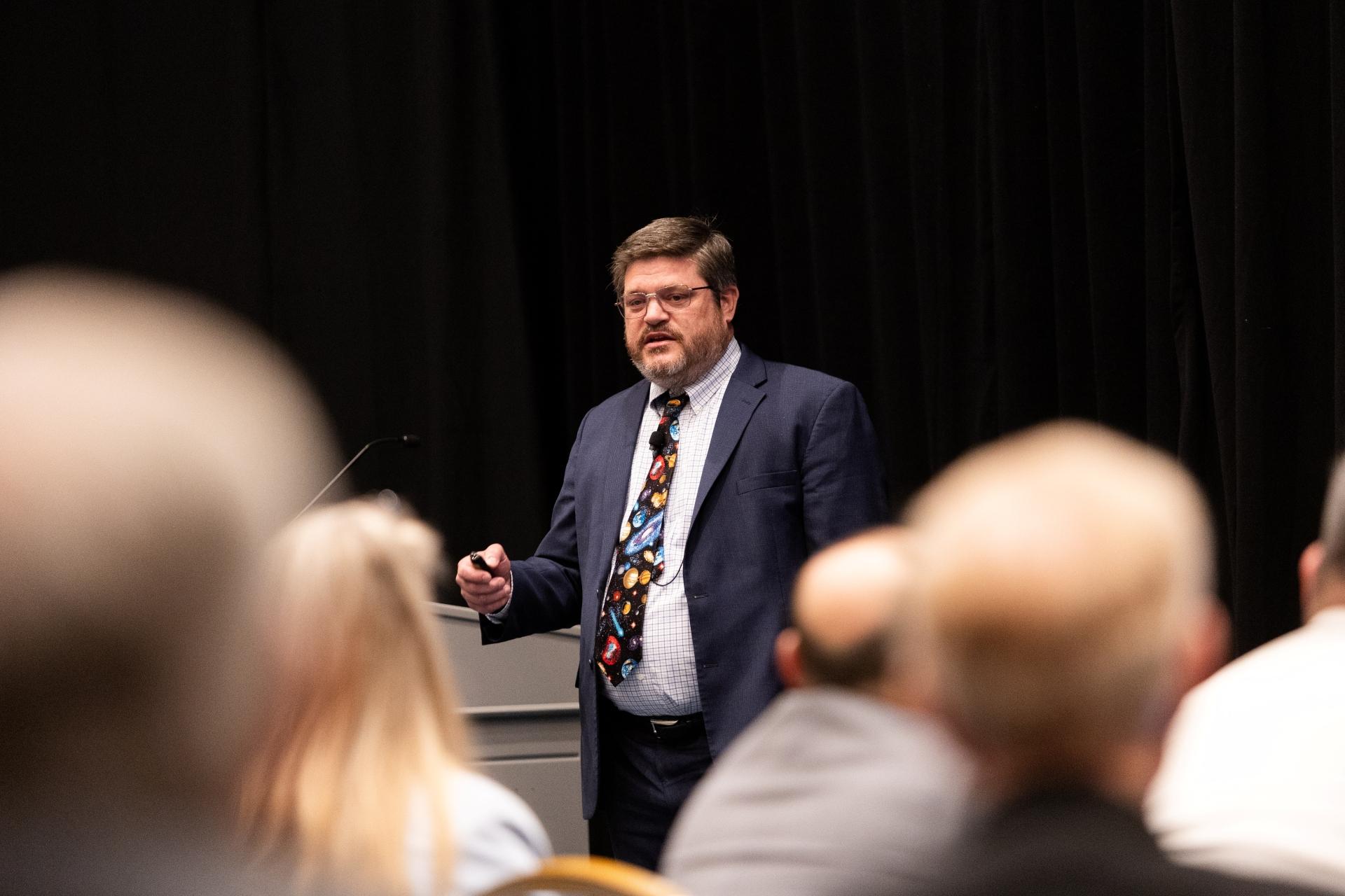 Speaker session at SpEC GMM